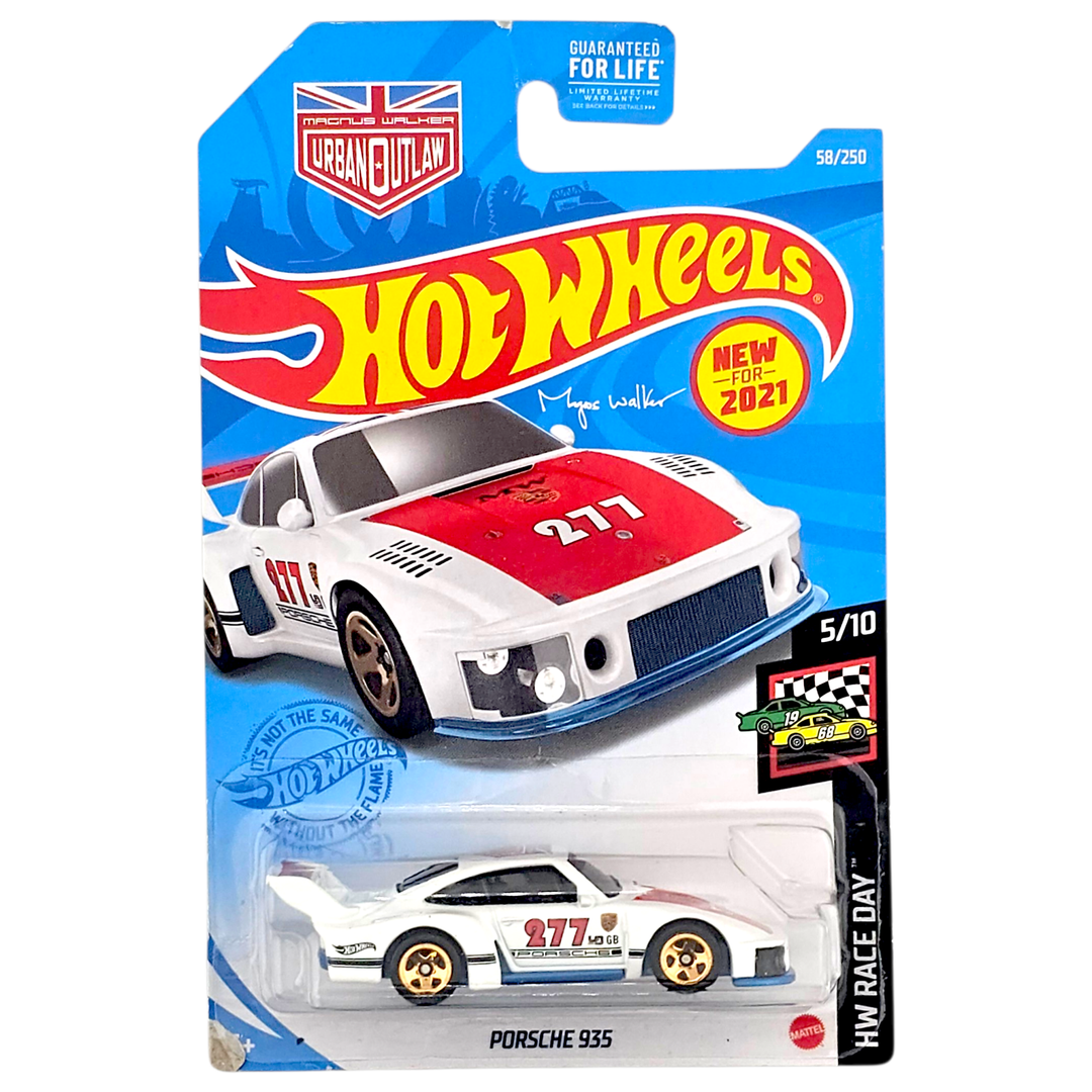 Hot Wheels - Porsche 935 - 2021 *Base Color Variation* - Top CollectiblesDiecastHot Wheels