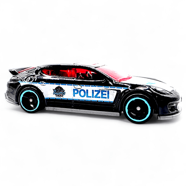 Hot Wheels - Porsche Panamera - 2019 - Top CollectiblesDiecastHot Wheels