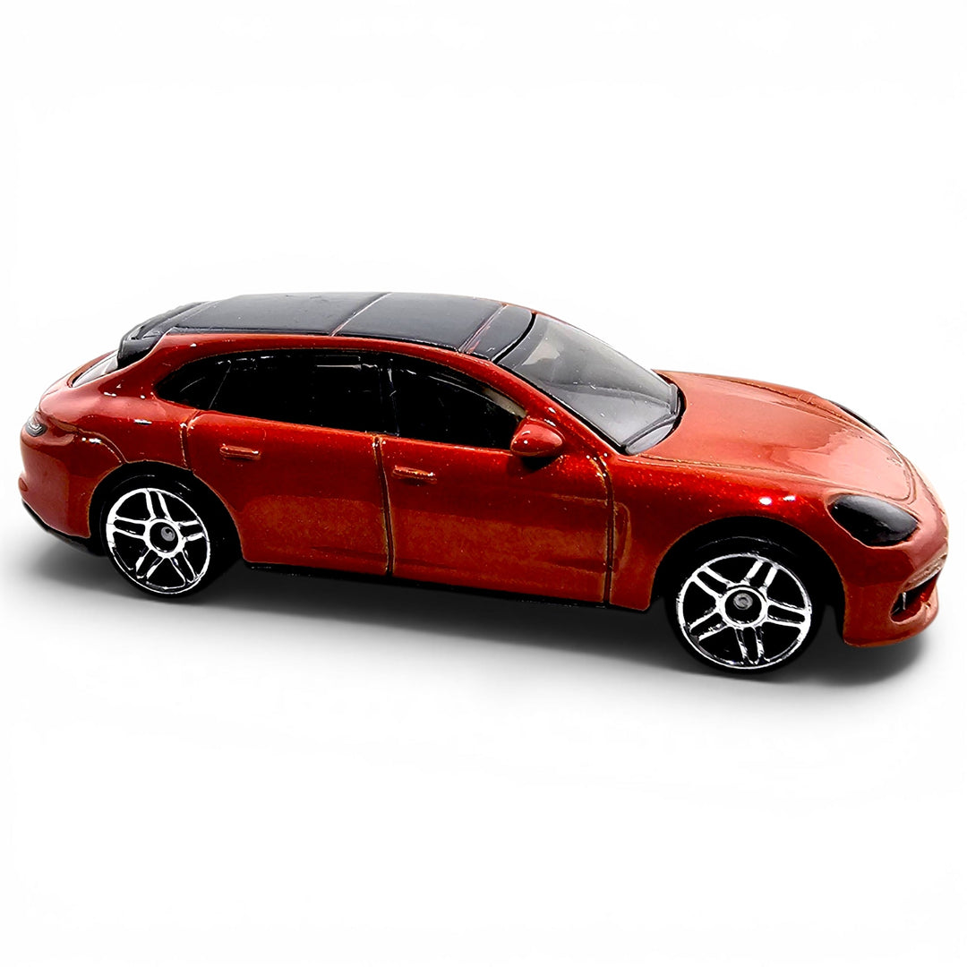Hot Wheels - Porsche Panamera Turbo S E-Hybrid Sport Turismo - 2023 *Dollar General Exclusive* - Top CollectiblesDiecastHot Wheels