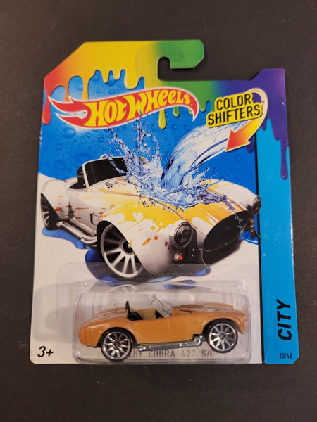 Hot Wheels - Shelby Cobra 427 S/C - 2015 Color Shifters Series - Top CollectiblesDiecastHot Wheels