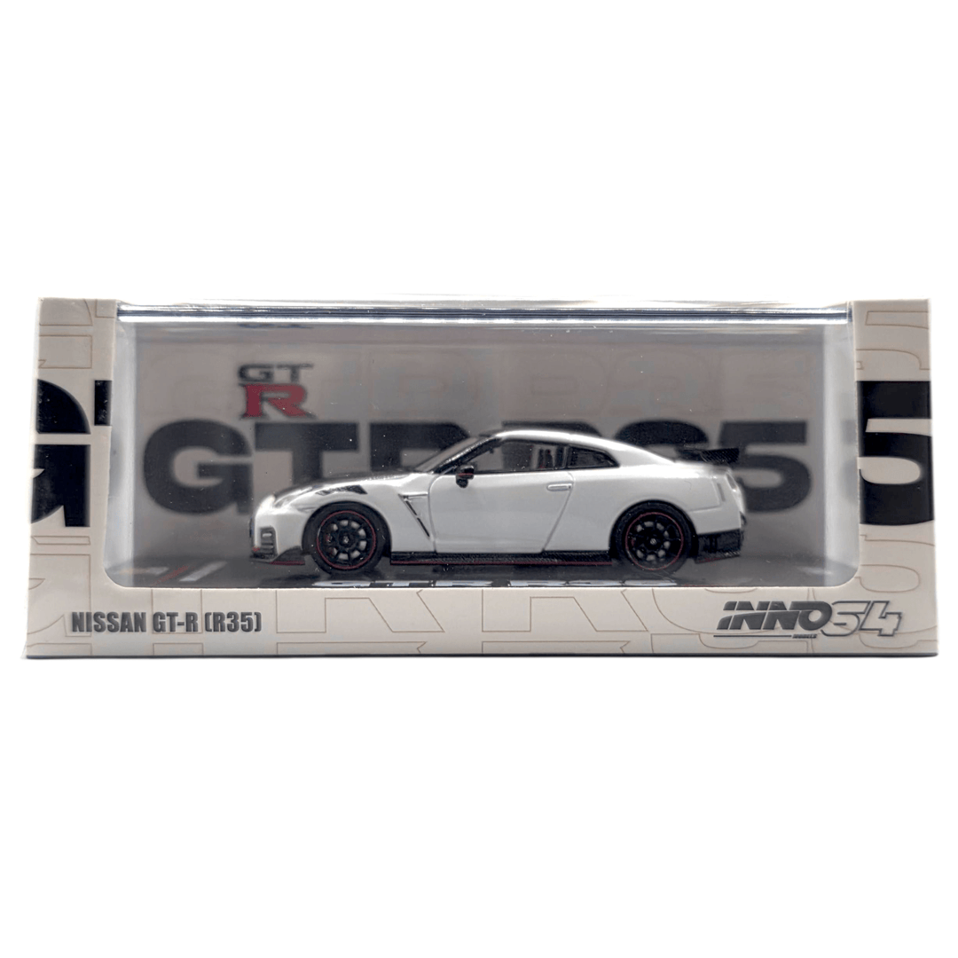 INNO64 - Nissan GT - R (R35) NISMO - White - Top CollectiblesDiecastINNO64