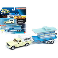 Johnny Lightning - 1960 Studebaker Truck With Houseboat - 2020 Hulls & Haulers Series - Top CollectiblesDiecastJohnny Lightning