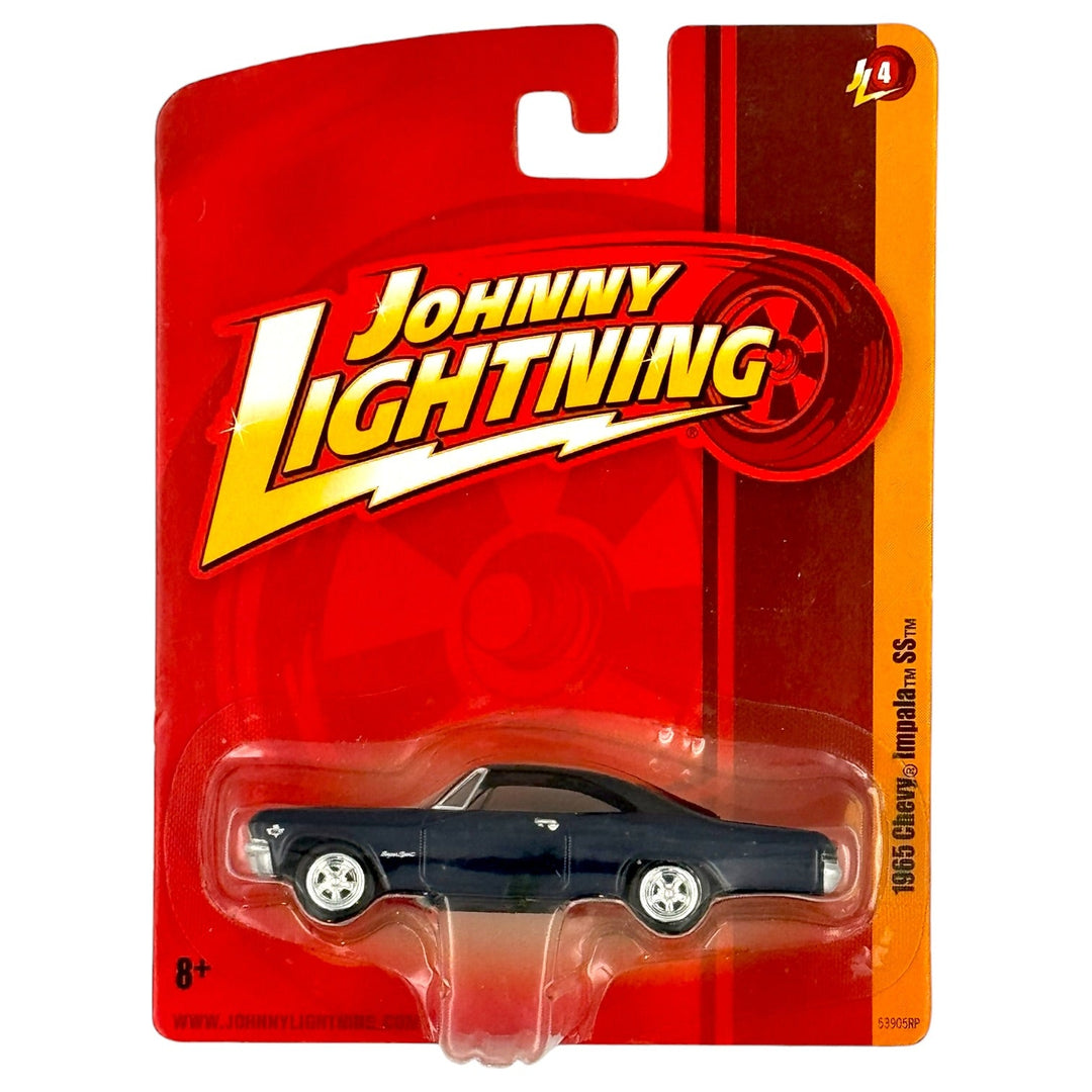 Johnny Lightning - 1965 Chevy Impala SS - 2009 Forever 64 Series - Top CollectiblesDiecastJohnny Lightning