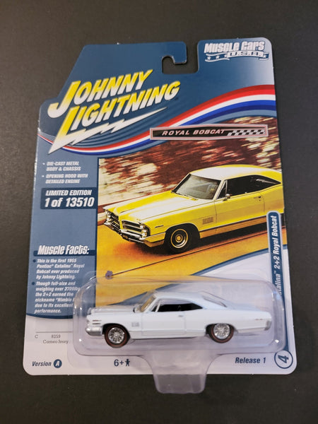 Johnny Lightning - 1965 Pontiac Catalina 2+2 Royal Bobcat - 2022 Muscle Cars U.S.A. Series - Top CollectiblesDiecastJohnny Lightning