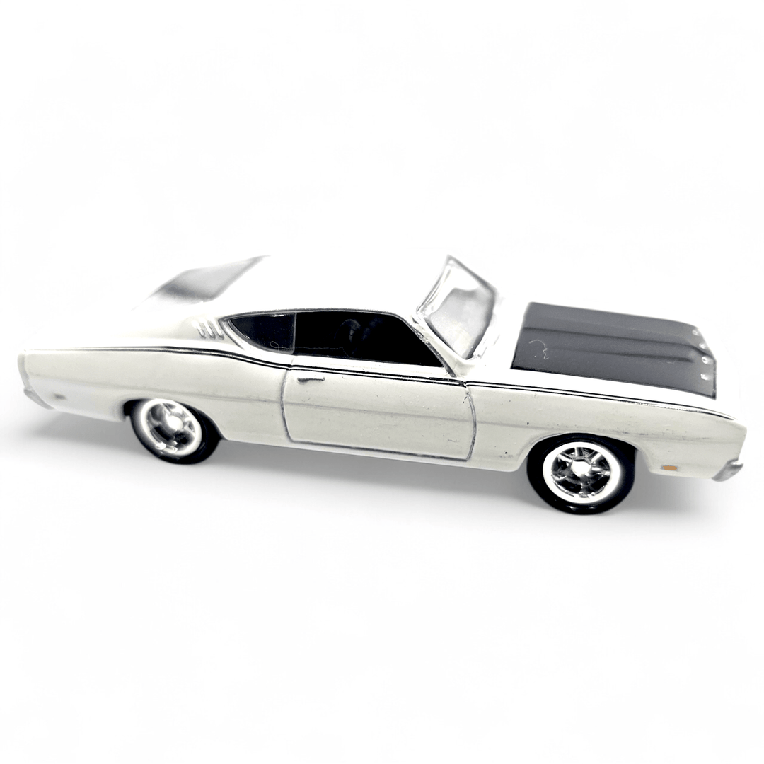 Johnny Lightning - 1969 Ford Torino Talladega - 2003 - Top CollectiblesDiecastJohnny Lightning