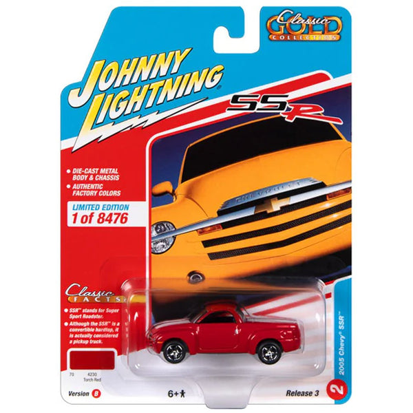 Johnny Lightning - 2005 Chevy SSR - 2022 Classic Gold Collection Series - Top CollectiblesDiecastJohnny Lightning