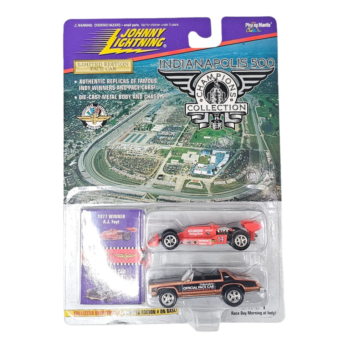 Johnny Lightning - Indy Car &amp; 1977 Olds Delta 88 Pace Car - 1996 Indianapolis 2 - Pack - Top CollectiblesDiecastJohnny Lightning