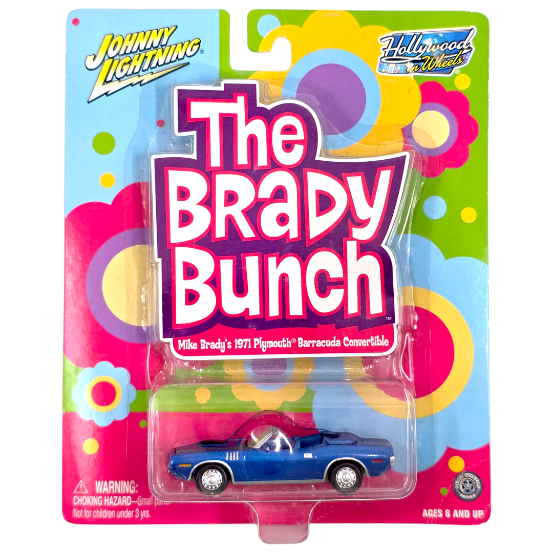 Johnny Lightning - Mike Brady's 1971 Plymouth Barracuda Convertible - 2003 Hollywood on Wheels Series - Top CollectiblesDiecastJohnny Lightning