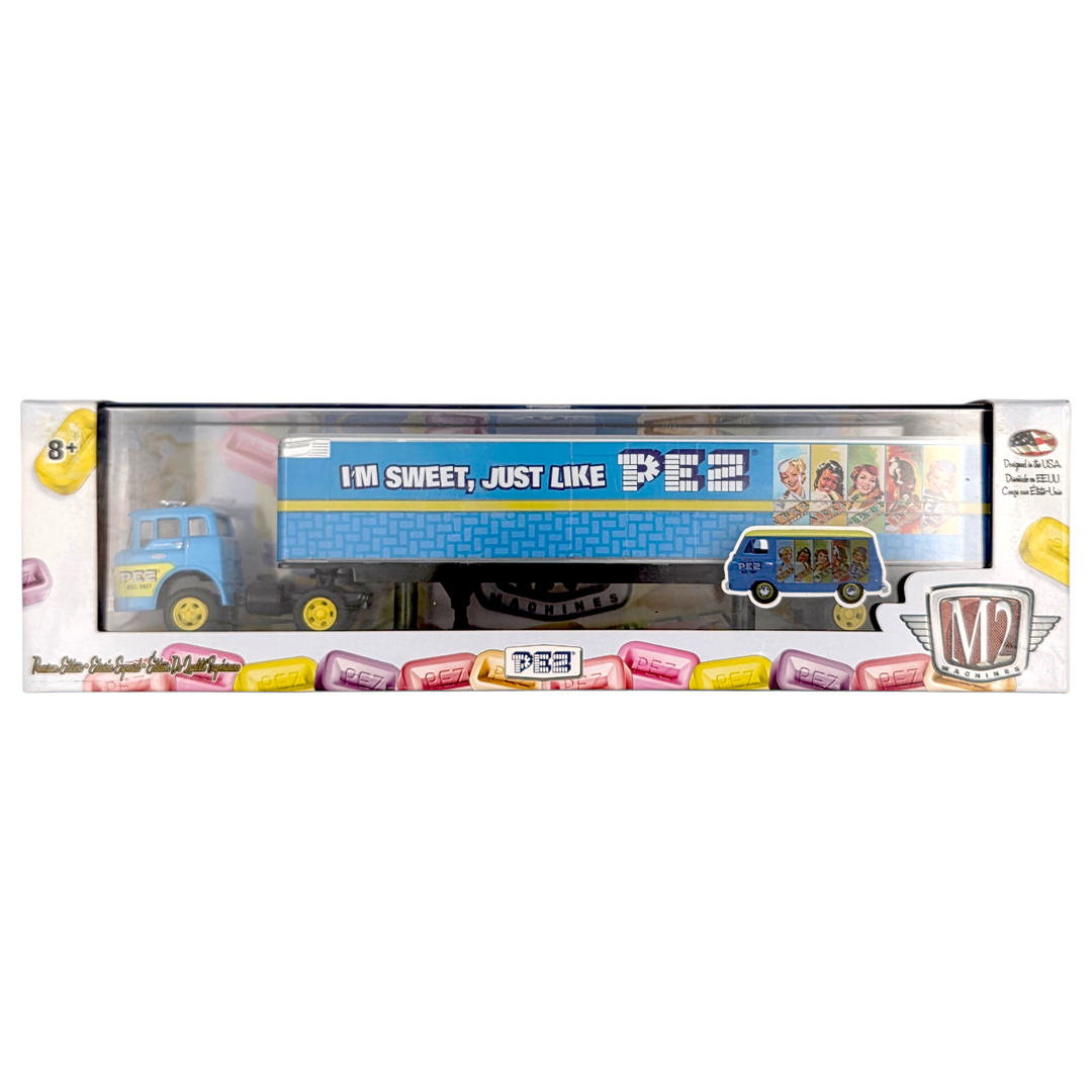 M2 Machines - 1964 Ford C - 950 & 1965 Ford Econoline Delivery Van - 2017 Auto - Haulers Series *Walmart Exclusive* - Top CollectiblesDiecastM2 Machines