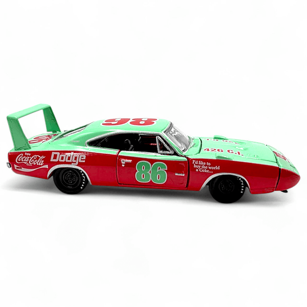 M2 Machines - 1969 Dodge Charger Daytona HEMI - 2019 Coca - Cola Series - Top CollectiblesDiecastM2 Machines