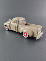 M2 Machines - Studebaker 2R Truck - Top CollectiblesDiecastM2 Machines