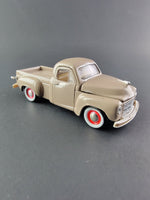 M2 Machines - Studebaker 2R Truck - Top CollectiblesDiecastM2 Machines