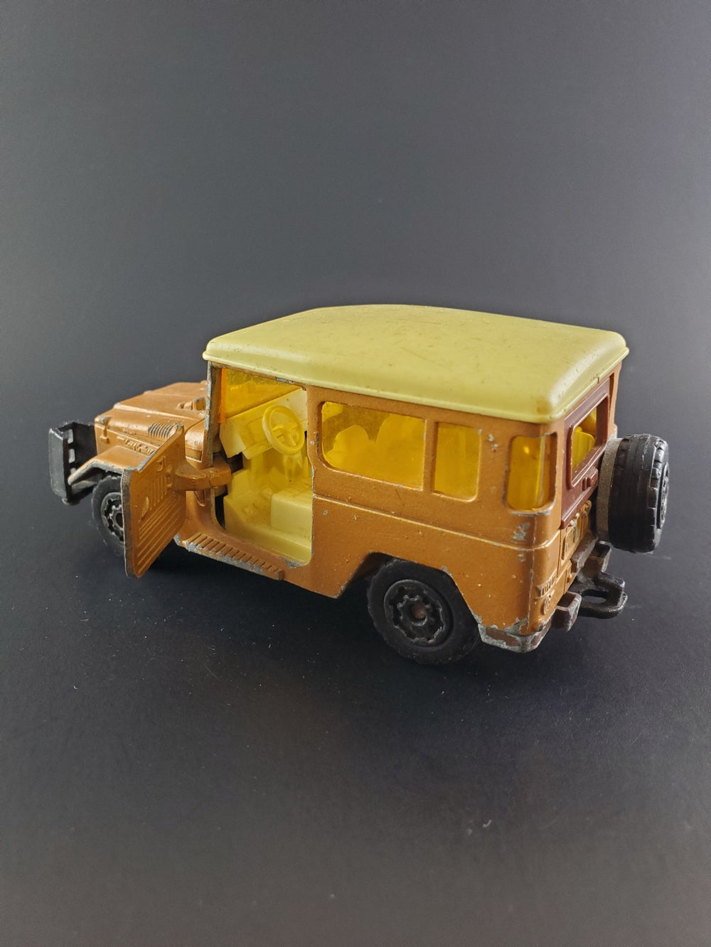 Majorette - Toyota Land Cruiser - Vintage *1:36 Scale* - Top CollectiblesDiecastMajorette