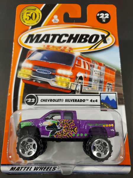 Matchbox - Chevy Silverado 4x4 - 2002 - Top CollectiblesDiecastMatchbox