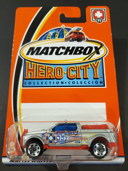 Matchbox - Emergency Response 4X4 - 2003 - Top CollectiblesDiecastMatchbox