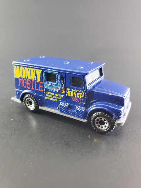 Matchbox - International Armored Car - 2001 - Top CollectiblesDiecastMatchbox