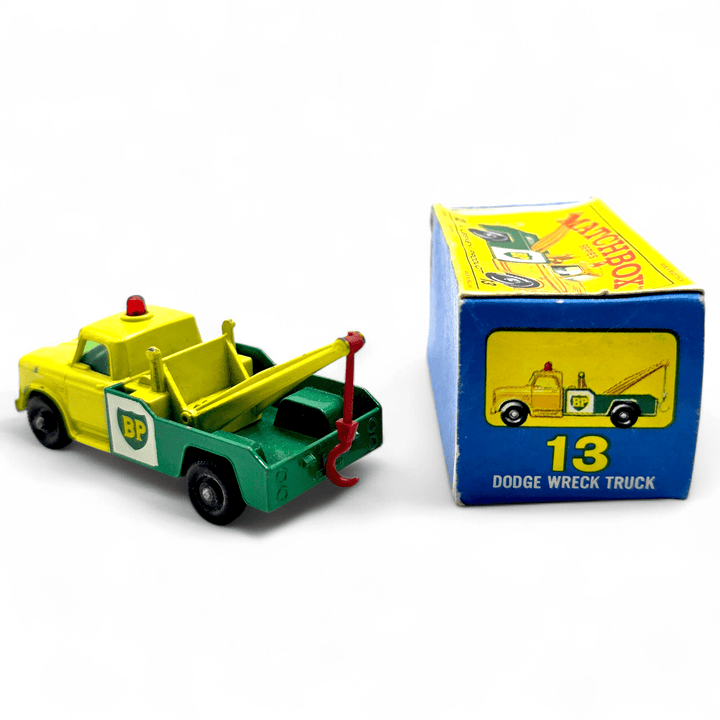 Matchbox - Leyland Petrol Tanker, Dodge Wreck Truck &amp; BP Garage Pumps and Sign - 1960&