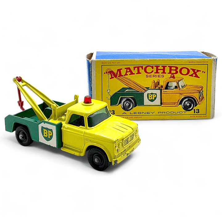 Matchbox - Leyland Petrol Tanker, Dodge Wreck Truck &amp; BP Garage Pumps and Sign - 1960&
