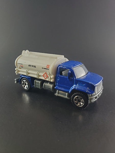 Matchbox - Utility Truck (2006) - 2020 *5 Pack Exclusive* - Top CollectiblesDiecastMatchbox