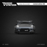 Mini Station - Nissan 350Z "Fast & Furious Tokyo Drift" w/ Drift King Figure - Top CollectiblesDiecastMini Station