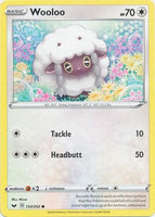 Pokemon - Wooloo - 153/202 - Common - Sword & Shield: Base Set Series - Top CollectiblesCollectible CardsPokémon