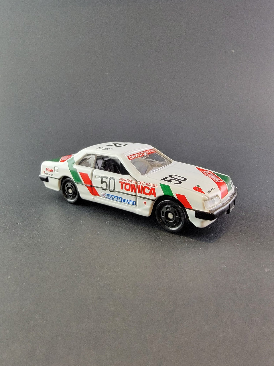 Tomica - Nissan Skyline 2000 Turbo GT - ES KDR30 # 50 - Top CollectiblesDiecastTakara Tomy