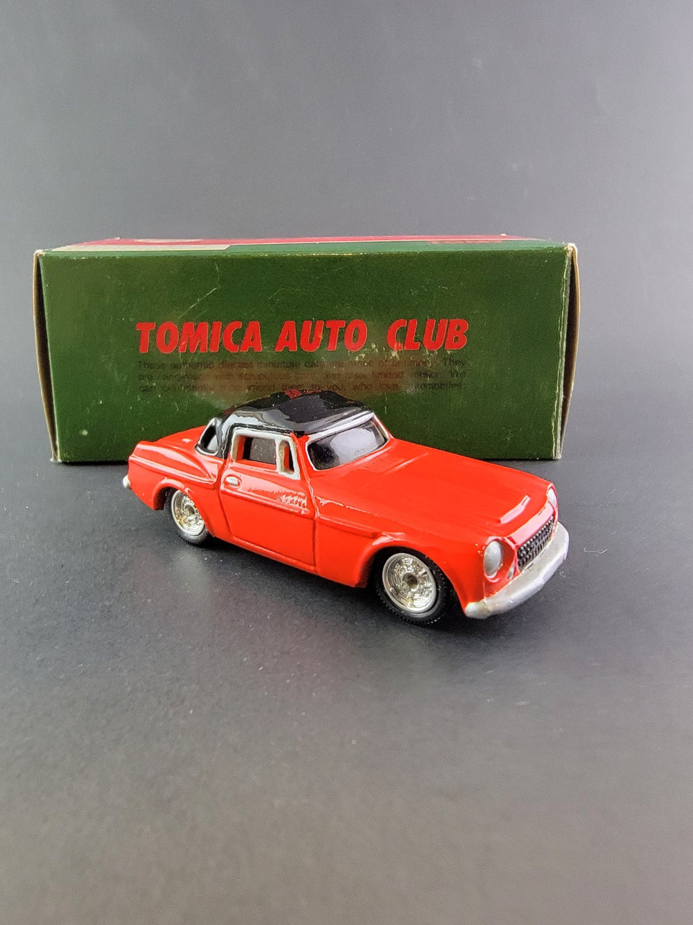 Tomica - Toyota Sports 800 - *Tomica Auto Club 1/50 Scale* - Top CollectiblesDiecastTakara Tomy